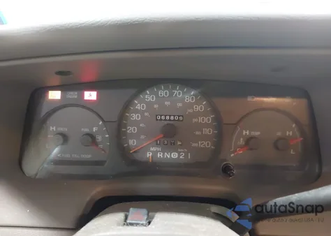 2004 Mercury Grand Marquis Ls from USA, damaged, VIN 2MEFM75W84X622002